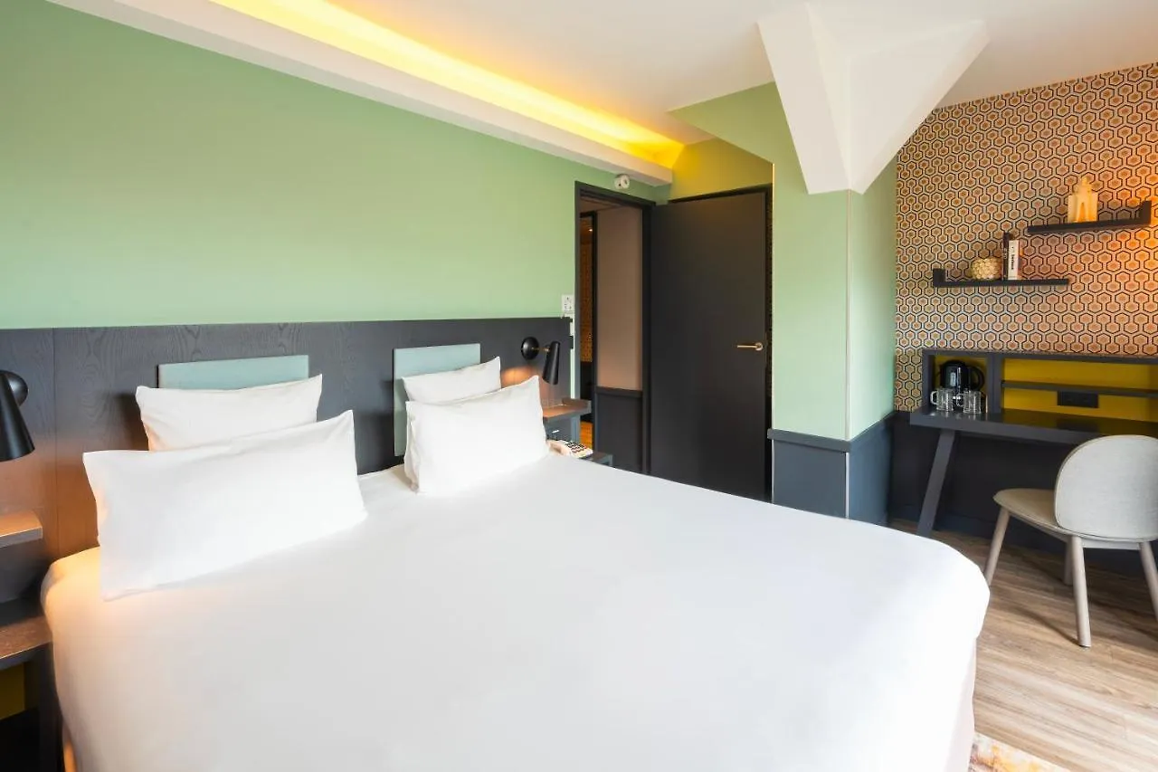 Le Splendid Hotel Lac D'Annecy - Handwritten Collection