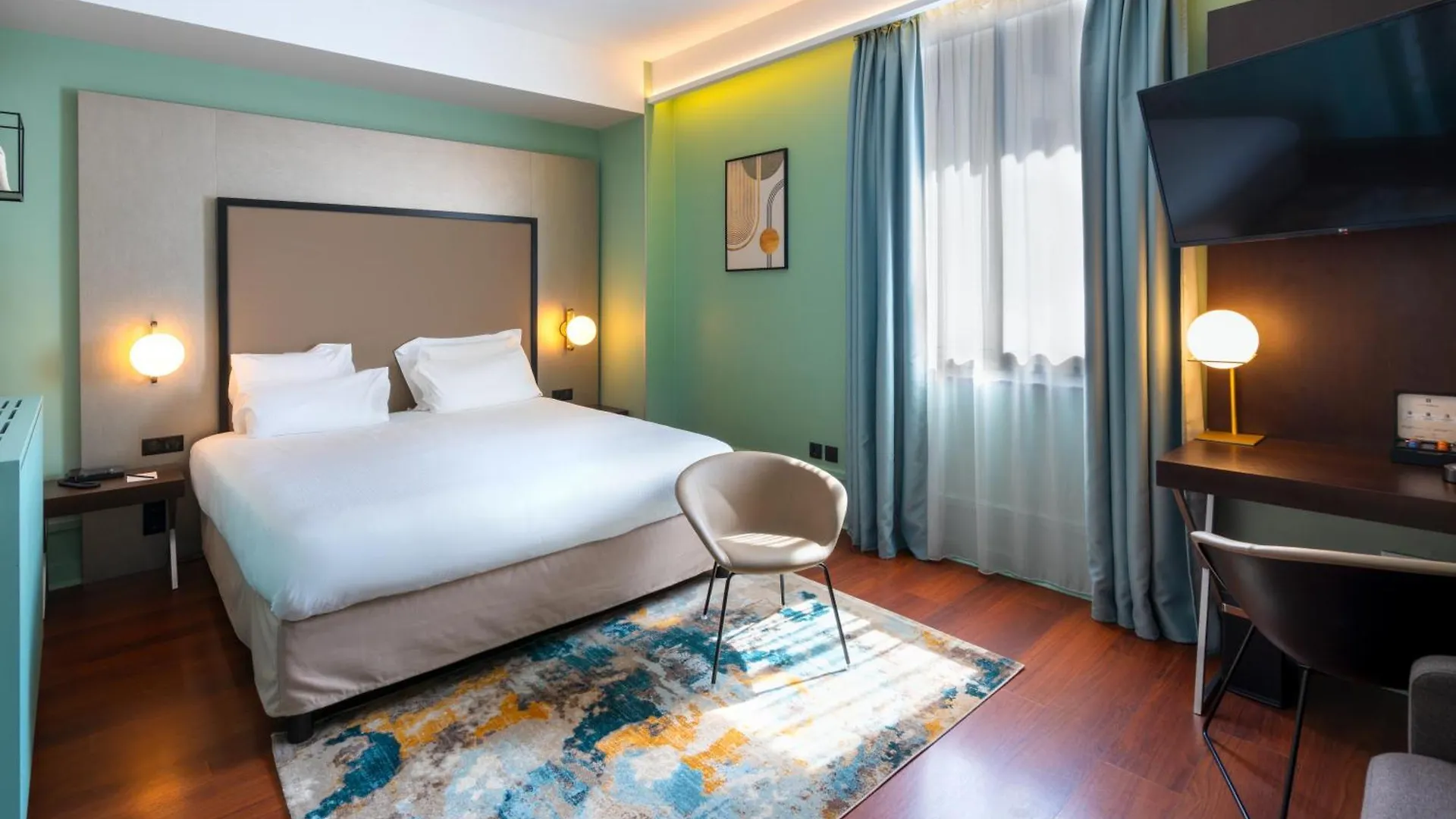 ****  Le Splendid Hotel Lac D'Annecy - Handwritten Collection France