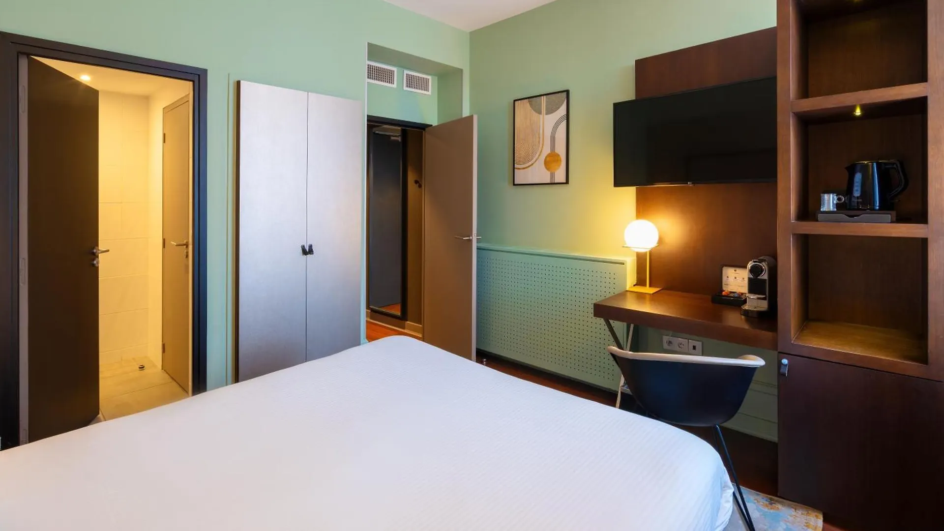 Le Splendid Hotel Lac D'Annecy - Handwritten Collection France