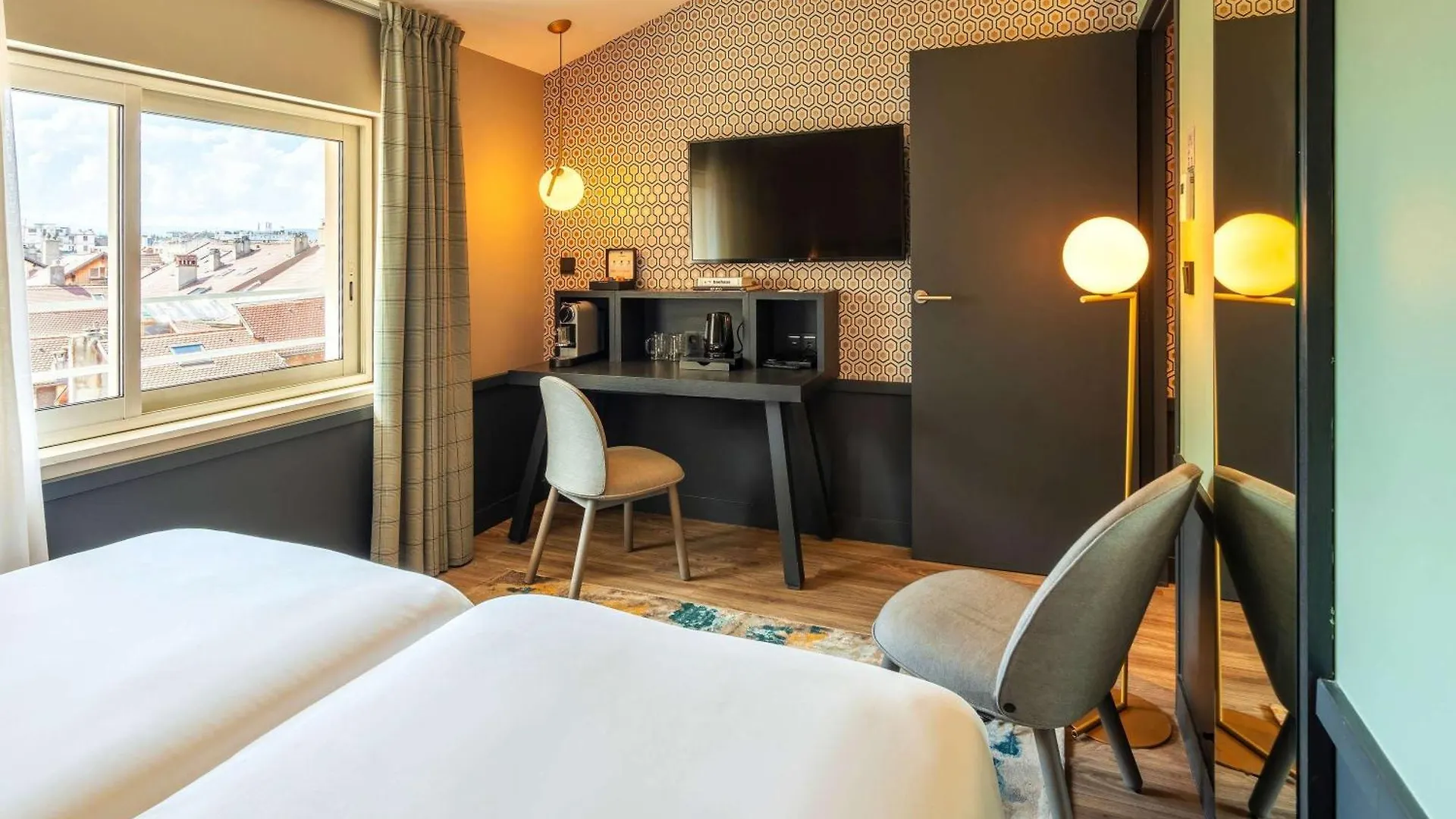 Le Splendid Hotel Lac D'Annecy - Handwritten Collection